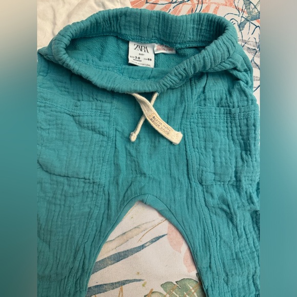 3-6 months baby girl cold weather outfit Zara pants and rainbow top - Picture 2 of 3